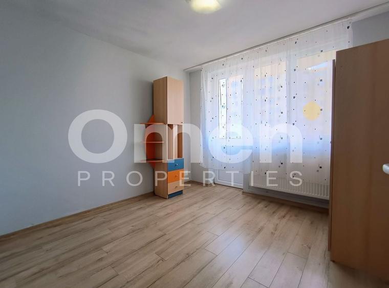 Apartament cu 3 camere decomandat, mobilat în Gării