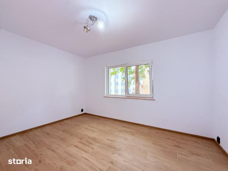 Spațiu comercial, de 50 mp, în Central