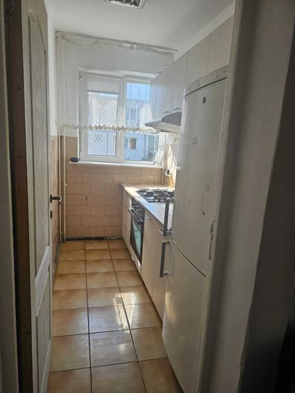 Apartament cu 2 camere nedecomandat în Mihai Bravu