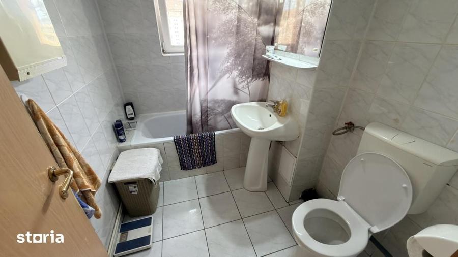 Apartament cu 3 camere decomandat în Mihai Viteazul