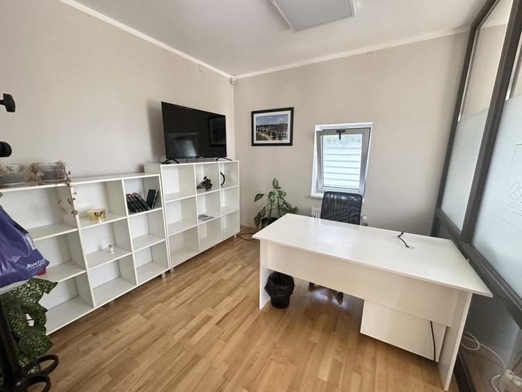 Birou, de 300 mp, în Calea Dumbrăvii