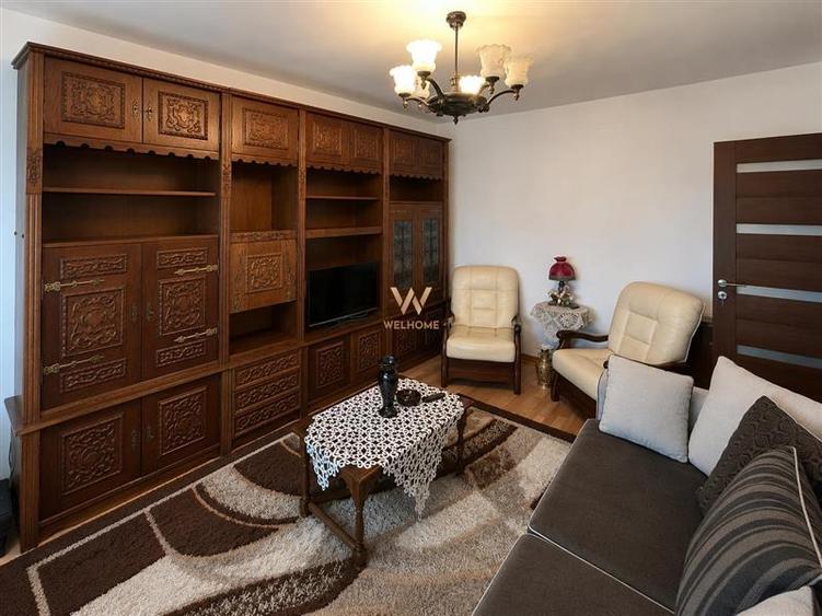 Apartament cu 4 camere decomandat în Mihai Viteazul