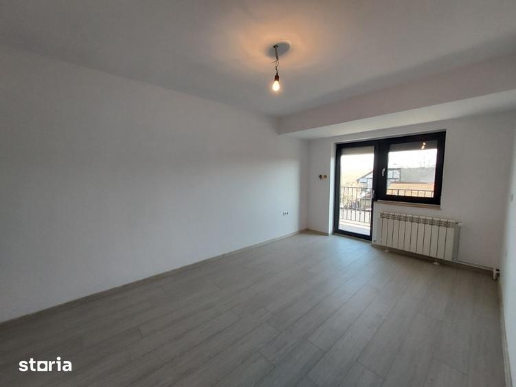 Casă cu 6 camere cu Teren 800 Mp în Simeria