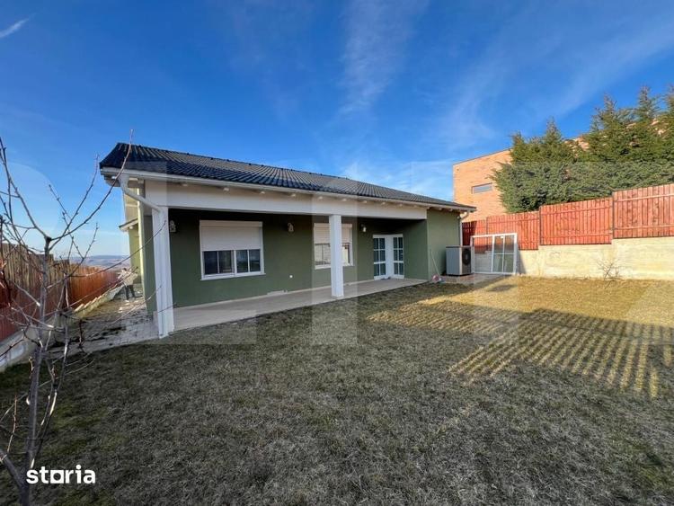 Casă cu 8 camere cu Teren 868 Mp în Ciurila