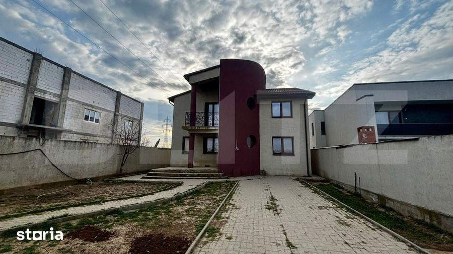 Casă cu 6 camere cu Teren 450 Mp în Șimnicu de Sus