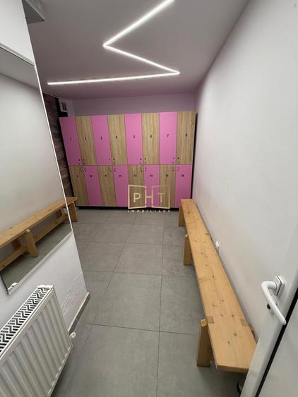 Spațiu comercial, de 163 mp, în Florești