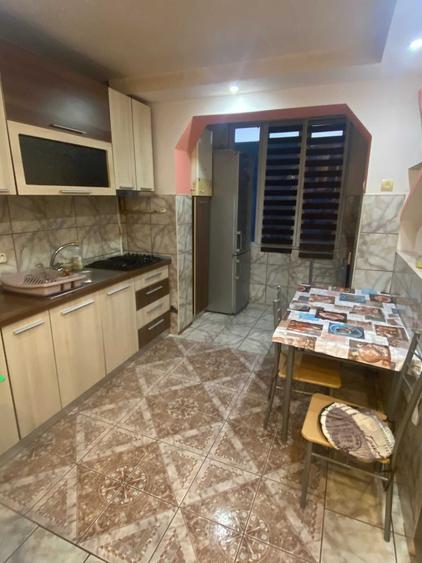 Apartament cu 2 camere decomandat în Terezian