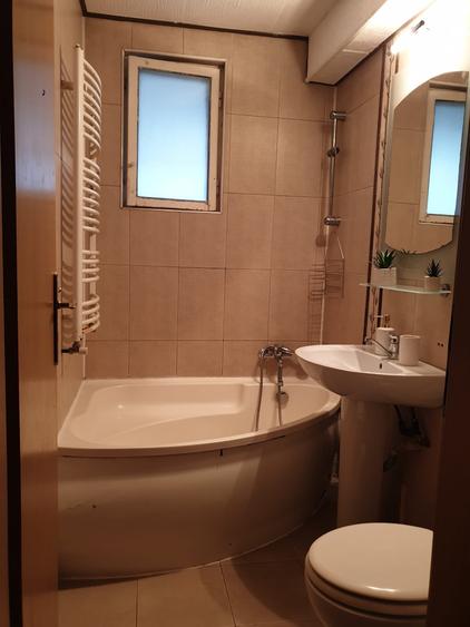 Apartament cu 2 camere semidecomandat în Vatra Luminoasă
