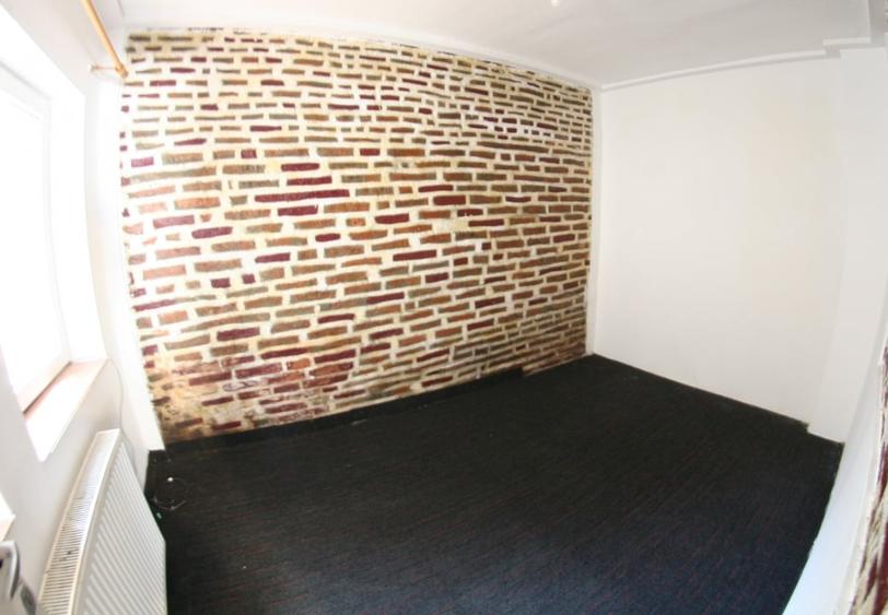 Apartament cu 2 camere decomandat în Brașovul Vechi