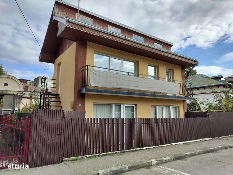 Casă cu 3 camere cu Teren 620 Mp în Central