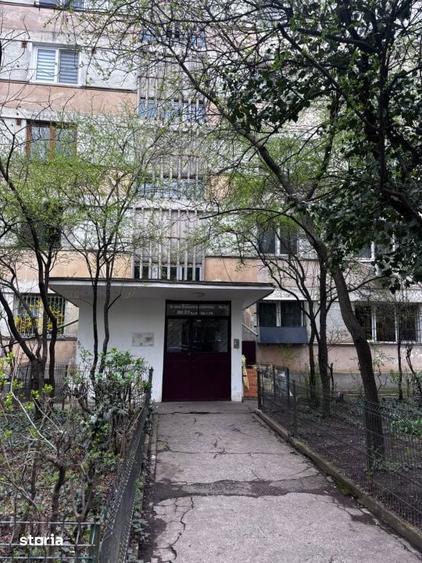 Apartament cu 2 camere semidecomandat în Giulești