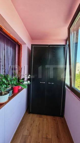 Apartament cu 3 camere decomandat, mobilat în Nufărul