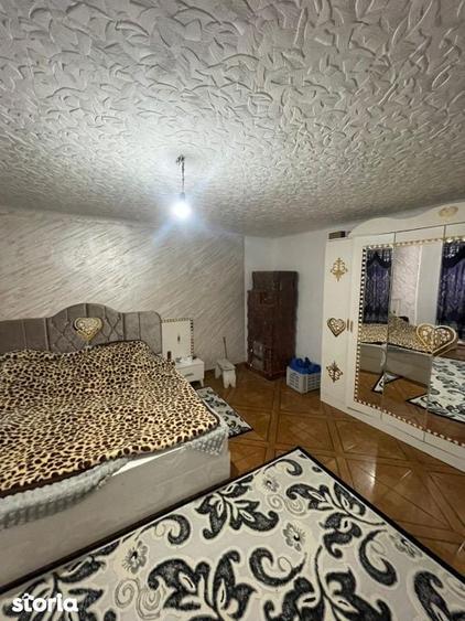 Casă cu 3 camere cu Teren 320 Mp în Central