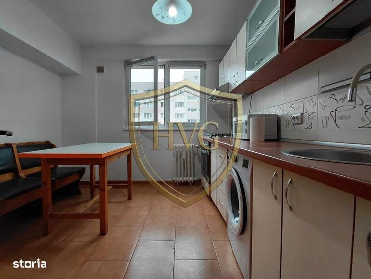 Apartament cu 3 camere decomandat, mobilat în Ozana