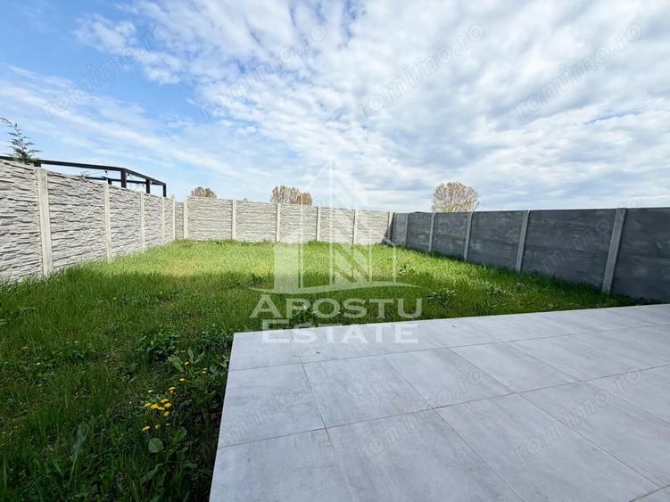 Casă cu 4 camere cu Canalizare în Bucovăț (Remetea Mare)