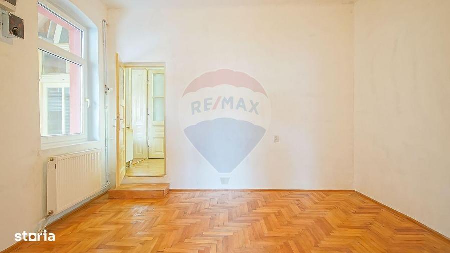 Casă cu 3 camere cu Teren 149 Mp în Centrul Istoric