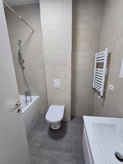 Casă cu 5 camere cu Canalizare în Iancu Nicolae
