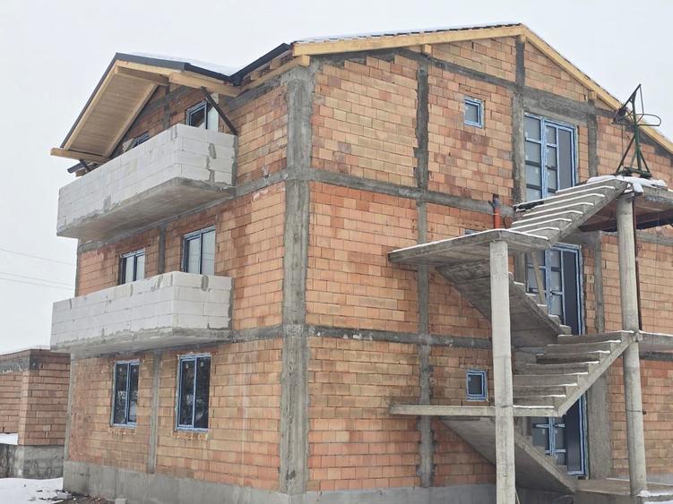 Apartament cu 2 camere decomandat în 7 Noiembrie