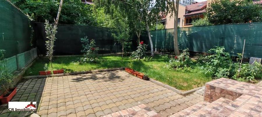 Casă cu 5 camere cu Canalizare în 1 Mai