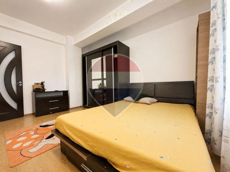 Apartament cu 3 camere semidecomandat în Chiajna
