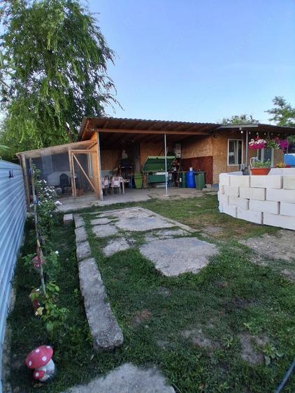 Casă cu Teren 1000 Mp în Central