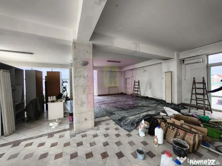 Spațiu comercial, de 238 mp, în Alexandriei