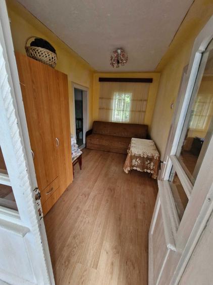 Casă cu 3 camere în Albești