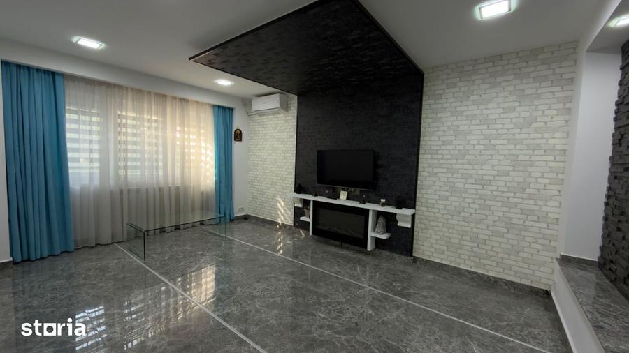 Apartament cu 3 camere decomandat în Centrul Civic