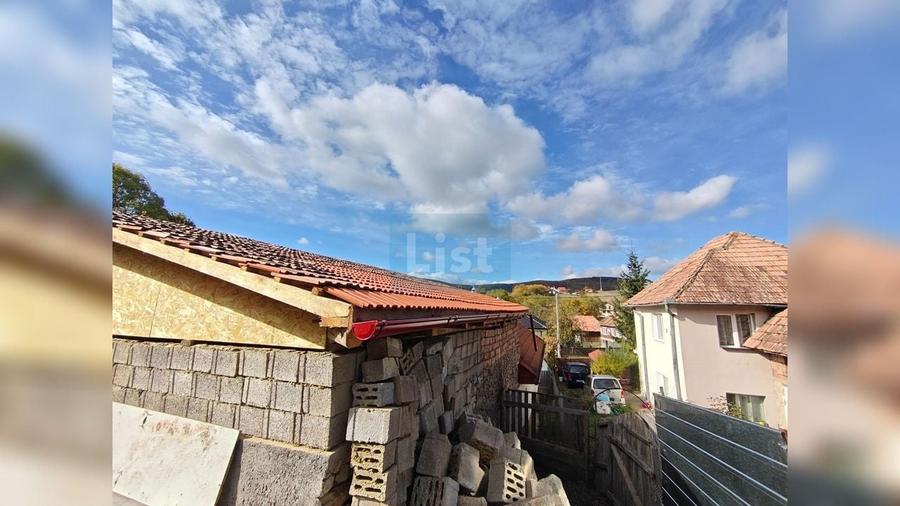 Casă cu 2 camere cu Teren 1000 Mp în Vâlcele