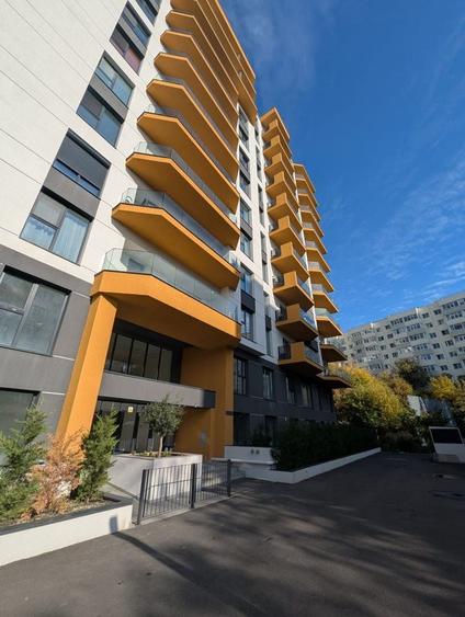 Apartament cu 2 camere decomandat în Petricani