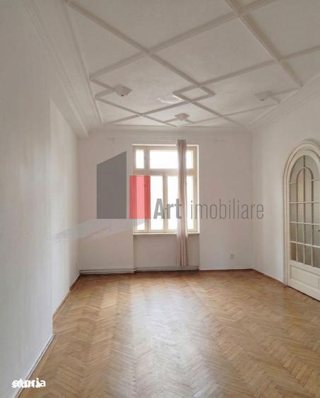 Apartament cu 3 camere în Moșilor