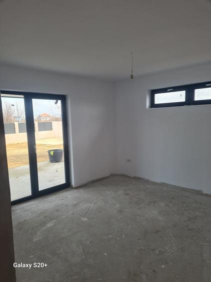 Casă cu 3 camere în Ghercești
