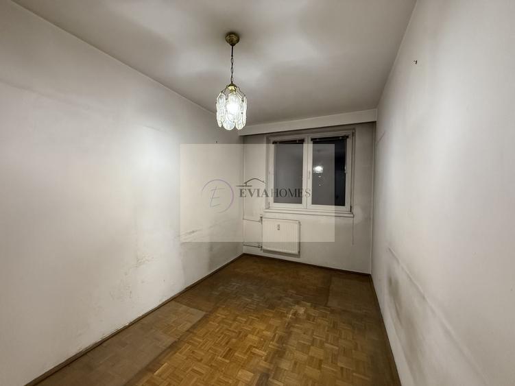 Apartament cu 3 camere semidecomandat în Grigorescu