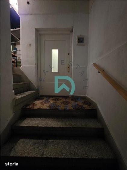 Apartament cu 2 camere decomandat, mobilat în Lupeni
