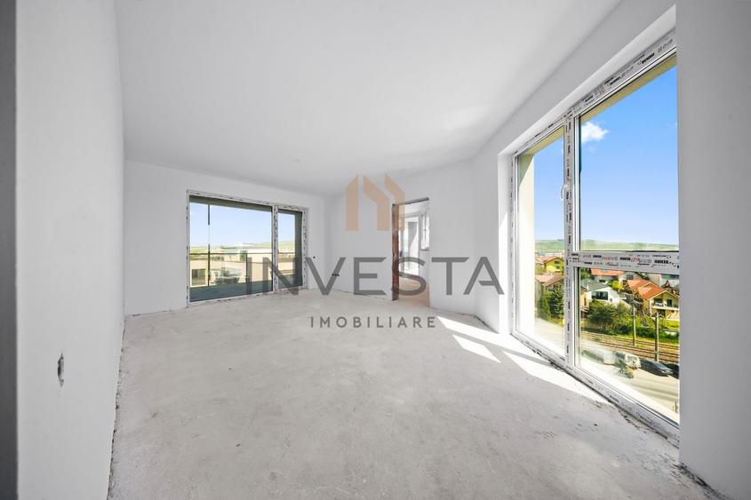 Apartament cu 3 camere semidecomandat în Între Lacuri