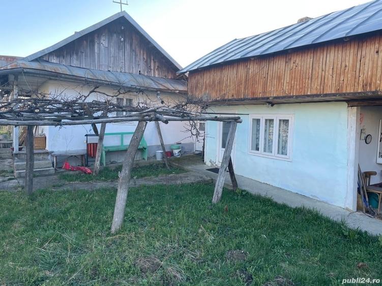 Casă cu 4 camere cu Teren 815 Mp în Târgu Neamț