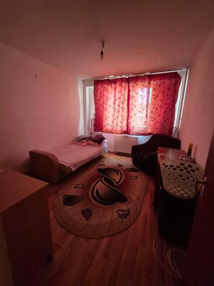 Apartament cu 2 camere semidecomandat în Griviței