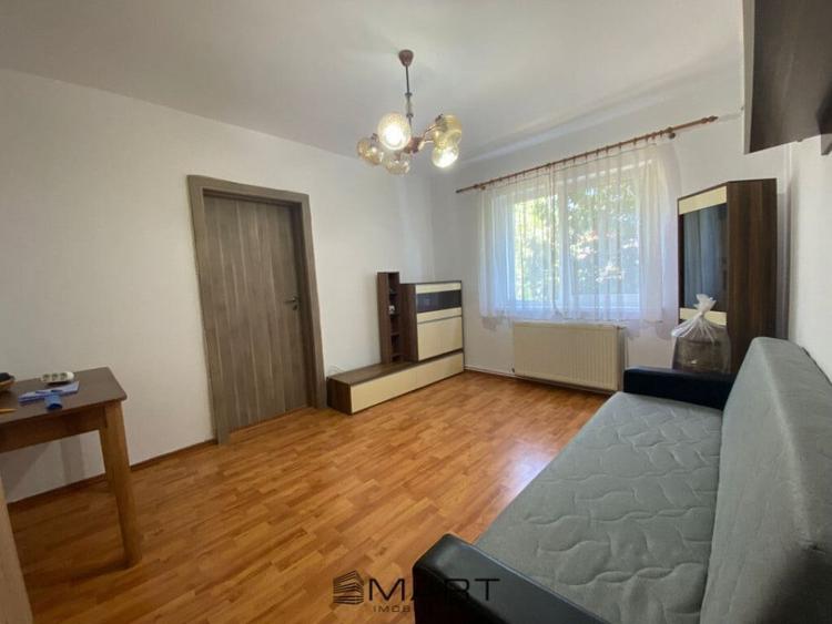 Apartament cu 3 camere nedecomandat în Mihai Viteazul