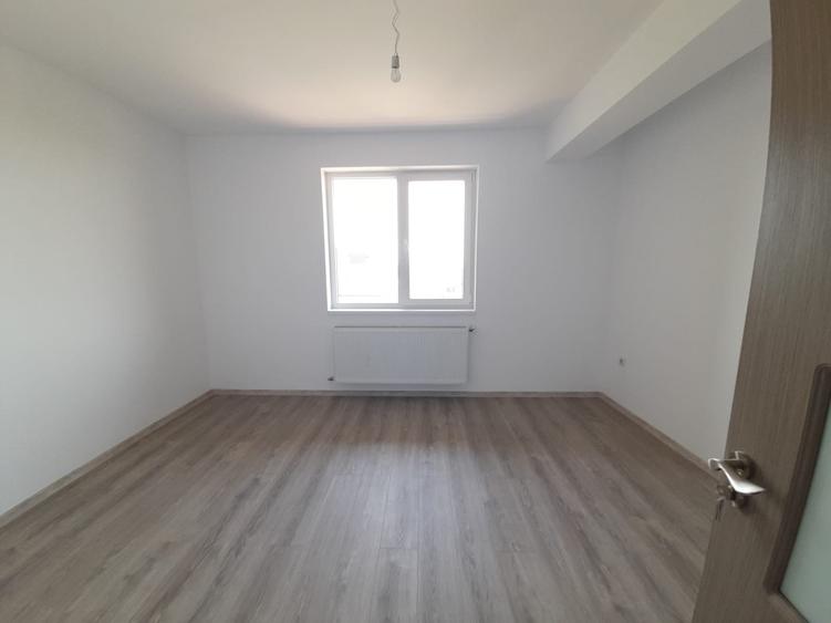 Apartament cu 2 camere decomandat în Haliu