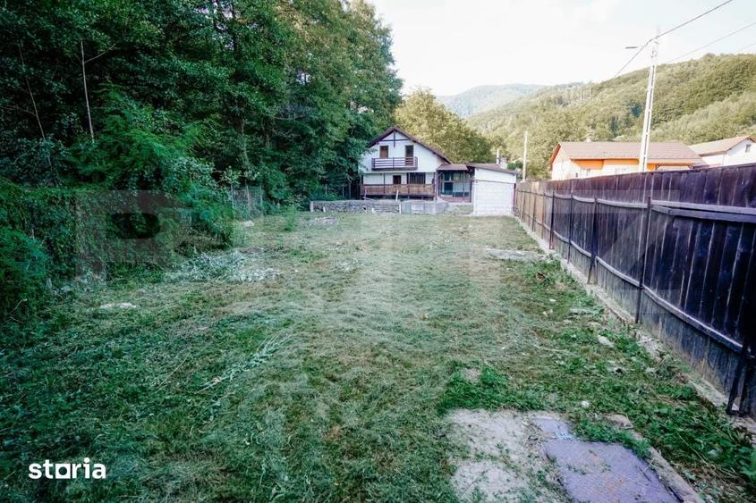 Casă cu 5 camere cu Teren 700 Mp în Prundu Bârgăului