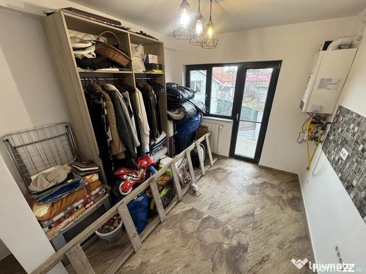 Casă cu 4 camere cu Teren 241 Mp în Brătianu