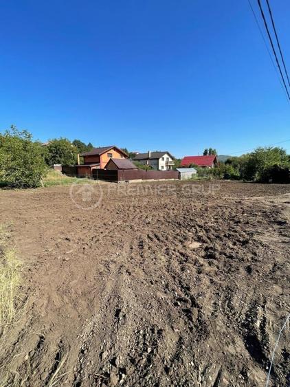 Teren Construcții intravilan de 451 mp, în Tomești