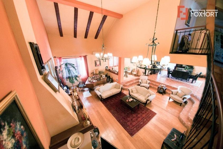 Duplex cu 6 camere cu Piscina în Giarmata-Vii