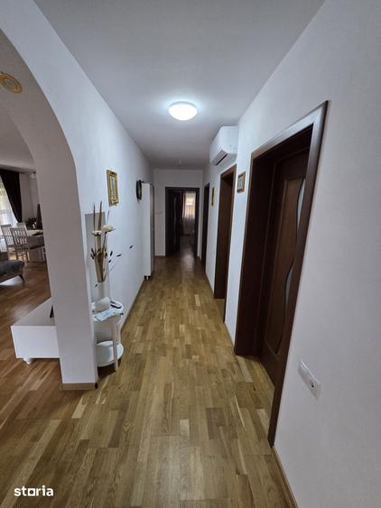 Casă cu 3 camere cu Teren 418 Mp în Central
