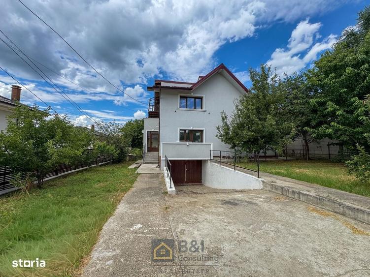 Casă cu 4 camere în Păun