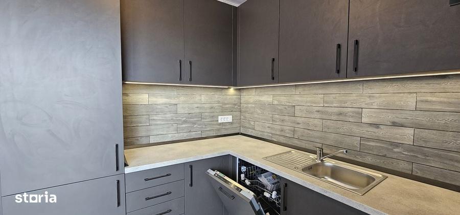 Apartament cu 3 camere decomandat în Vest
