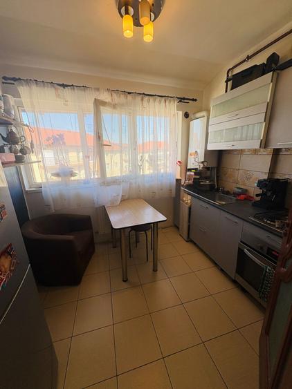 Apartament de 2 camere, 40 mp, zona Florilor - 1