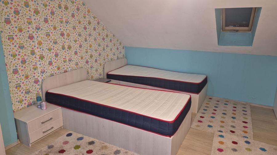 Apartament cu 3 camere decomandat în Ștrand