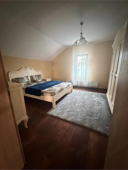 Casă cu Teren 300 Mp în Central