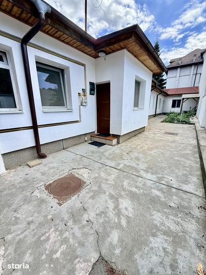 Casă cu 4 camere cu Teren 100 Mp în Grivița